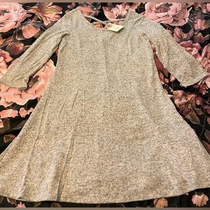 Olivia Rae - NWT 3/4 Sleeve Gray Sweater Dress       Size: L